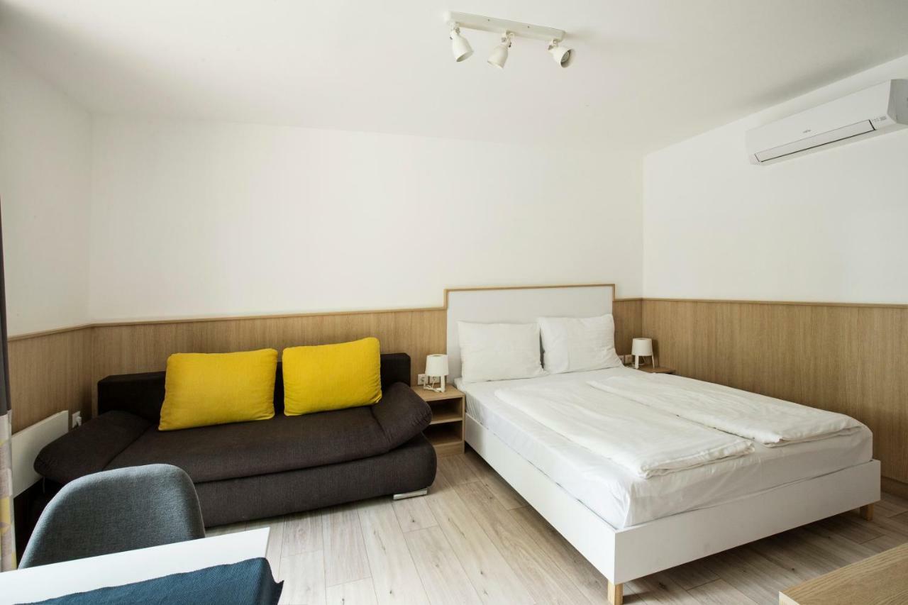 Barack Thermal & Natura Apartments Tiszakécske Exterior foto